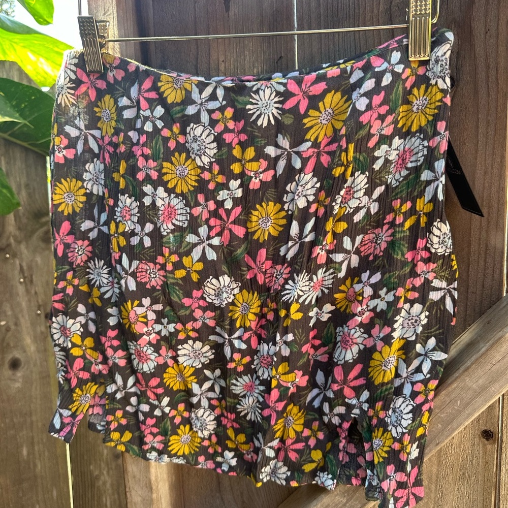 Volcom floral skirt